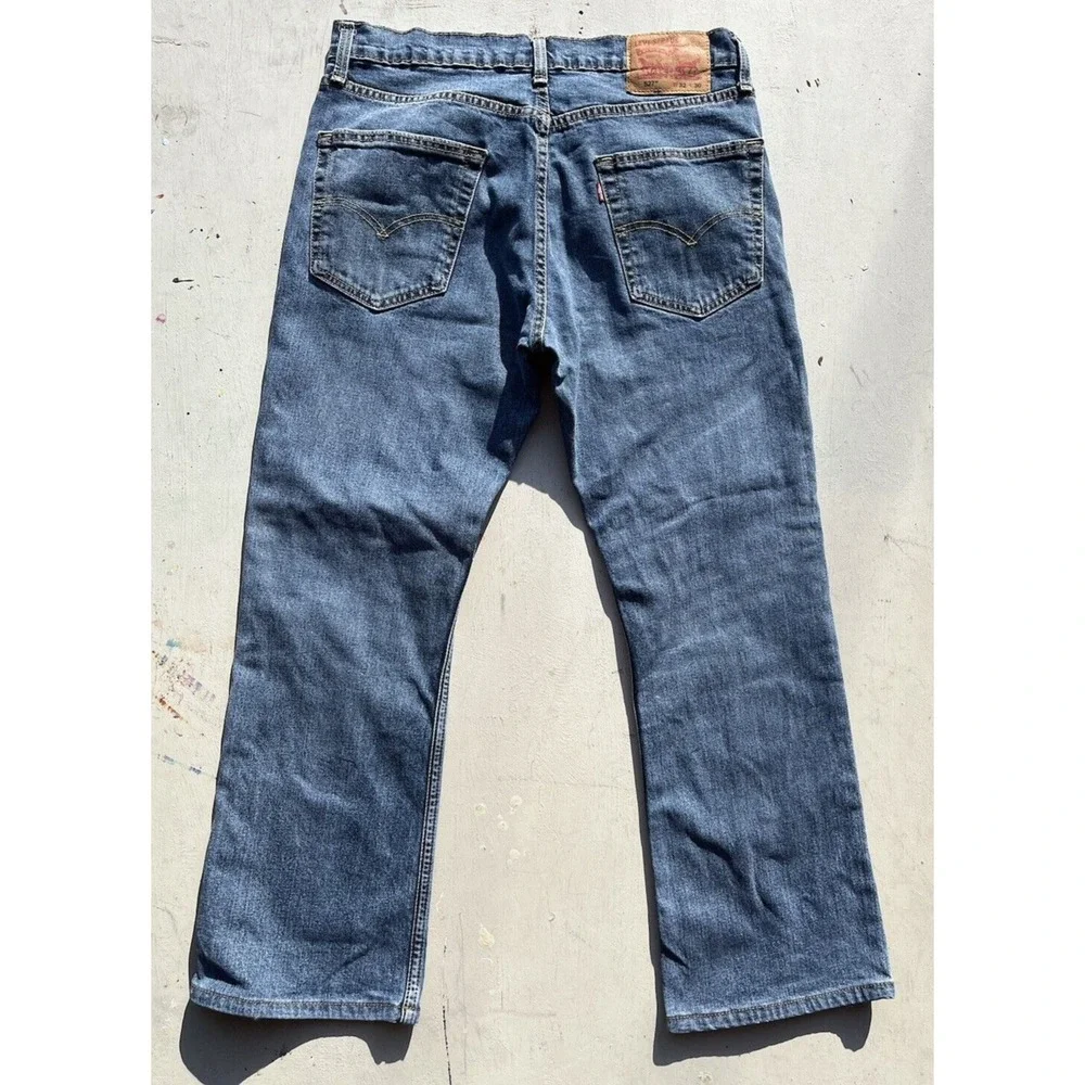 Levis note this